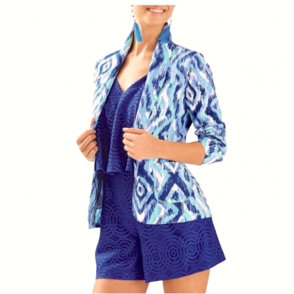 Lilly Pulitzer Mindy Shawl
Collar Cardigan